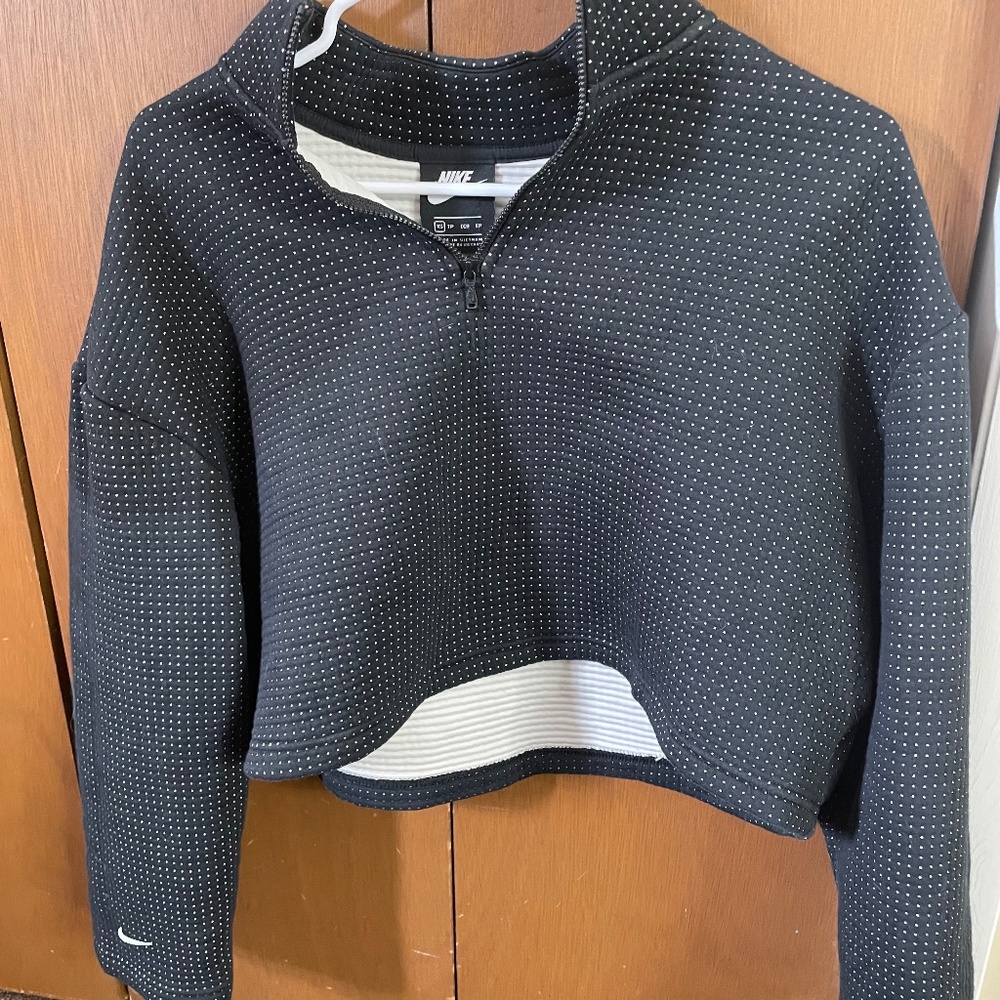 Women’s Nike half zip cropped oversized hoodie